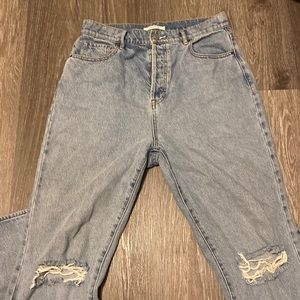 light wash mom jeans